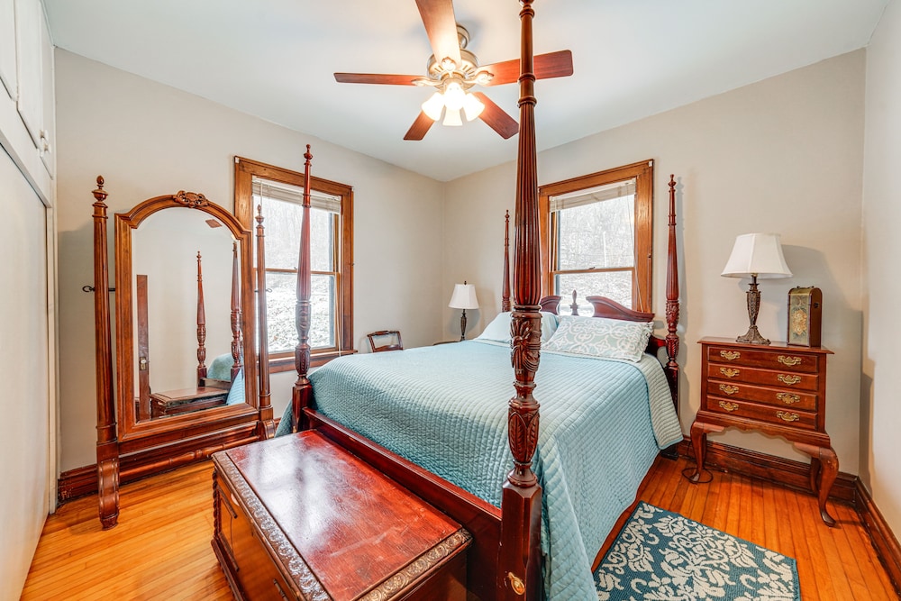 Miscellaneous Market Vacations - Depue Vacation Rental < 1 Mi to the Lake! - Property Image 4