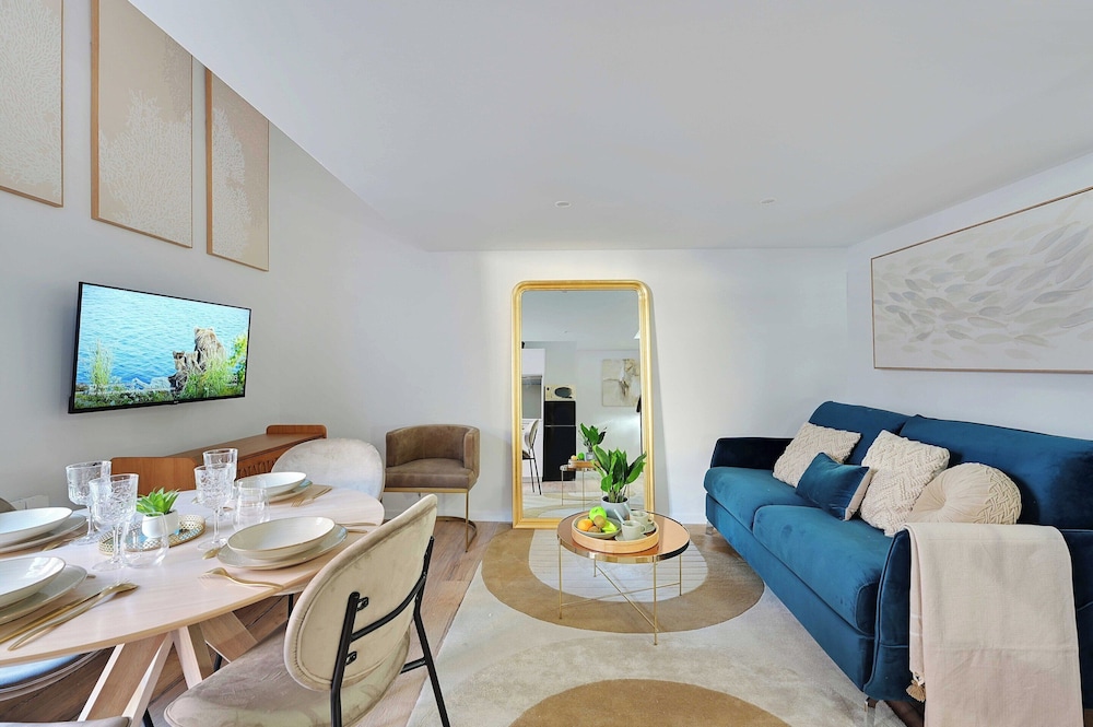 Modern Apartment -1br/4p- Le Kremlin-bicetre view 4