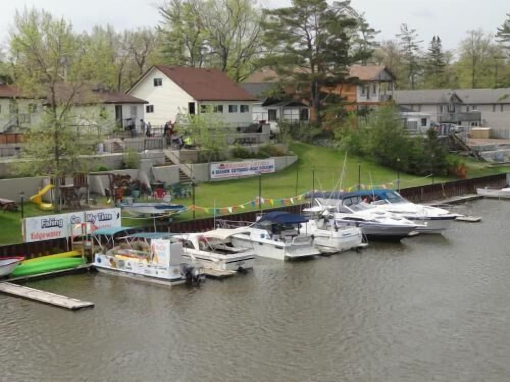 Edgewater Resorts - Edgewater Cottages