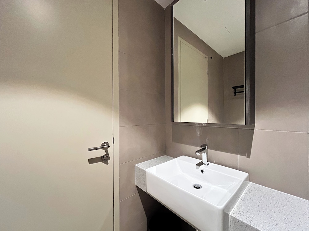The Paxtonz by Manhattan Group