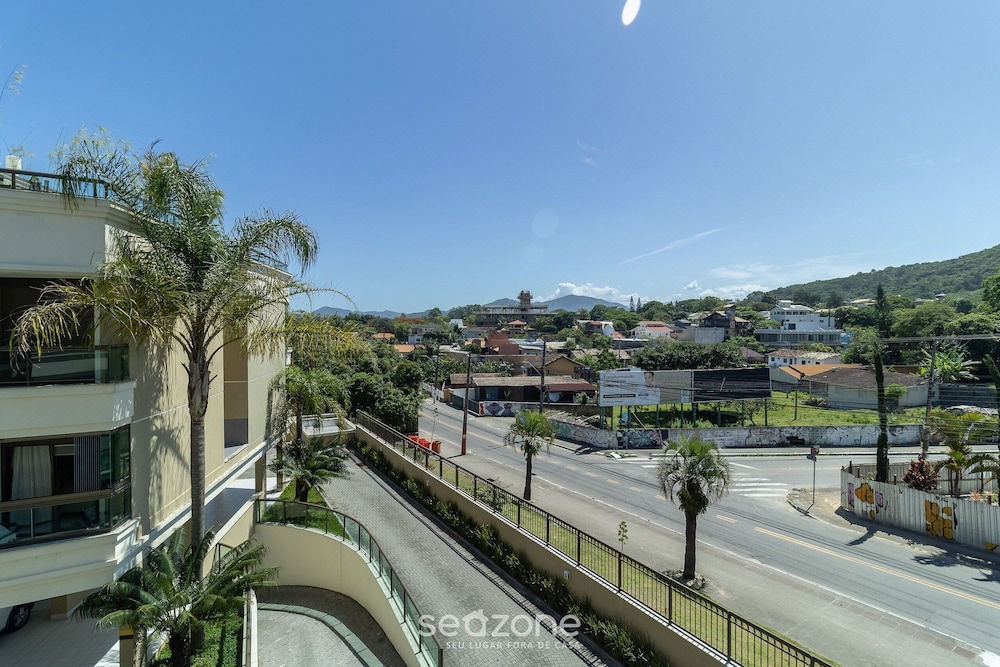 Apartment w/ BBQ 500m From the Beach Rlv0206