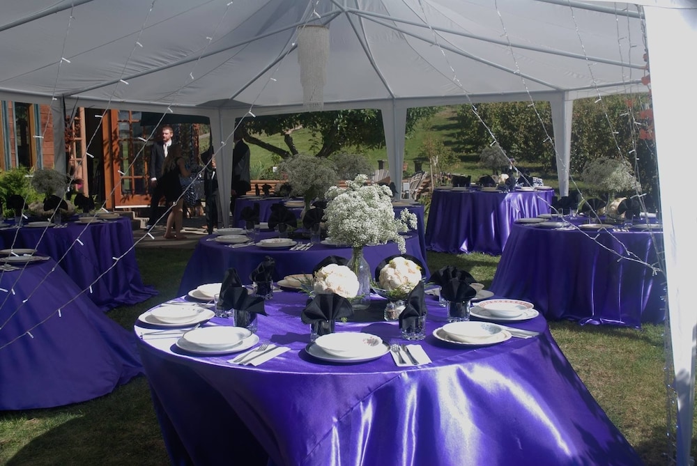 Columbia Gardens Winery and Grape Escape Guesthouse