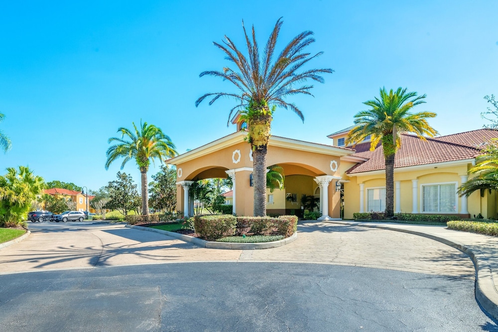 Create Lasting Magical Memories! Resort Home for 8 - Image 1