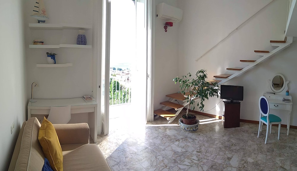 Casa Cerqua Landi Napoli-luxury House Capris View