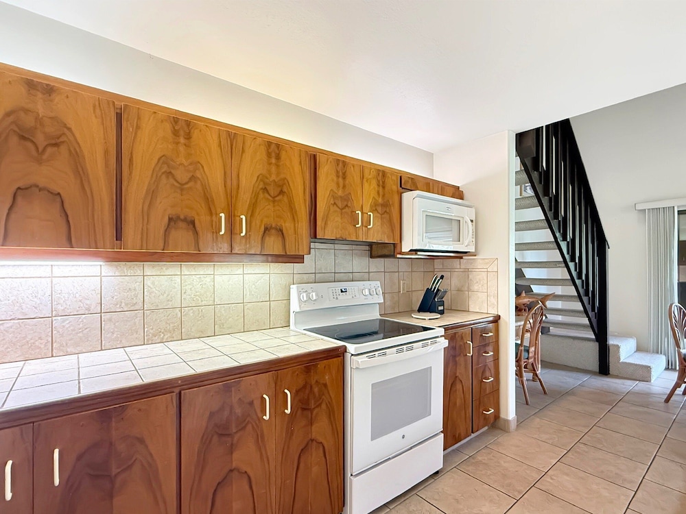 Large 3BR + Loft at Kanaloa Pools, Golf Views & Prime Keauhou Location