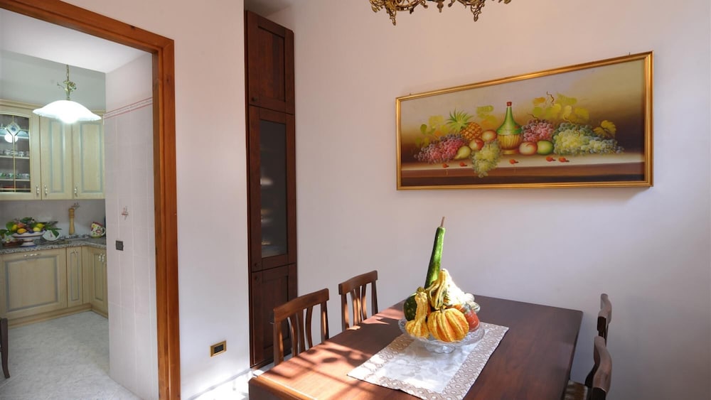 Villa Talamo 8 in Positano view 2