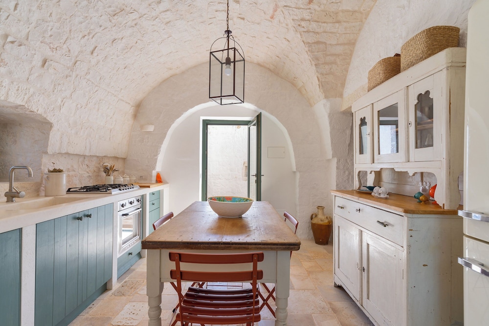 Trullo Pietra Rossa with Pool by Wonderful Italy