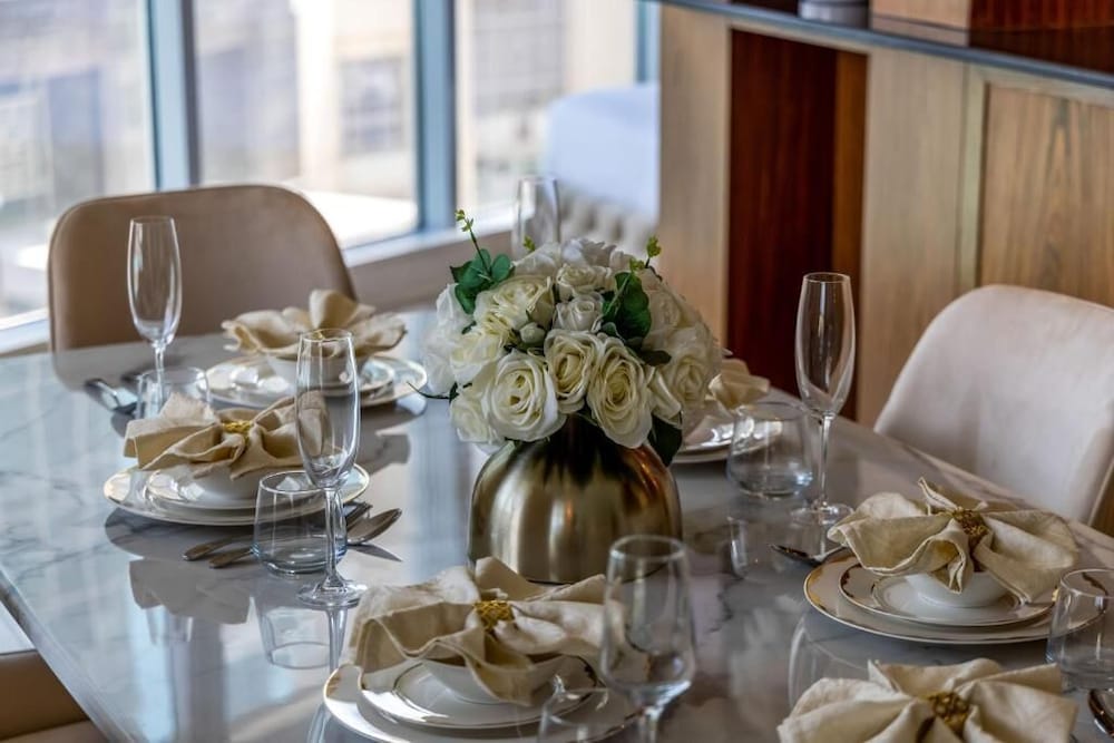 Durrani Homes - The Luxe 3br with Burj Khalifa and Fountain View - Third room without partition