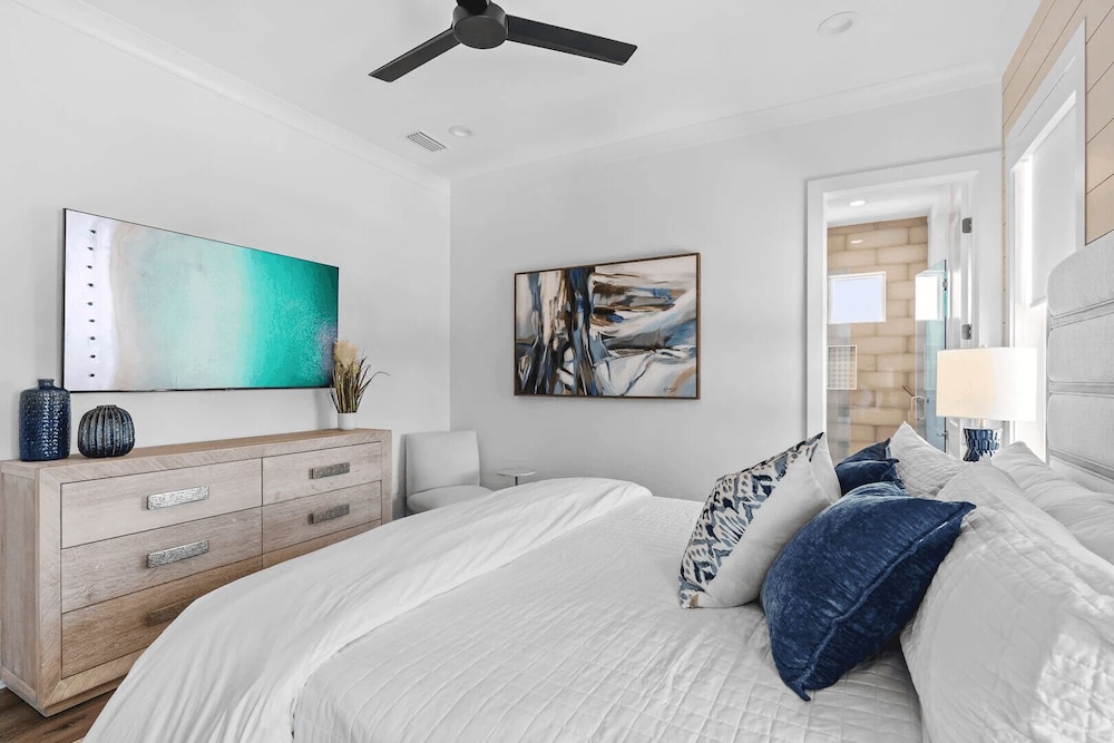 30A Born 2 Beach by Avantstay Luxury Gulf Views w/ Private Pool