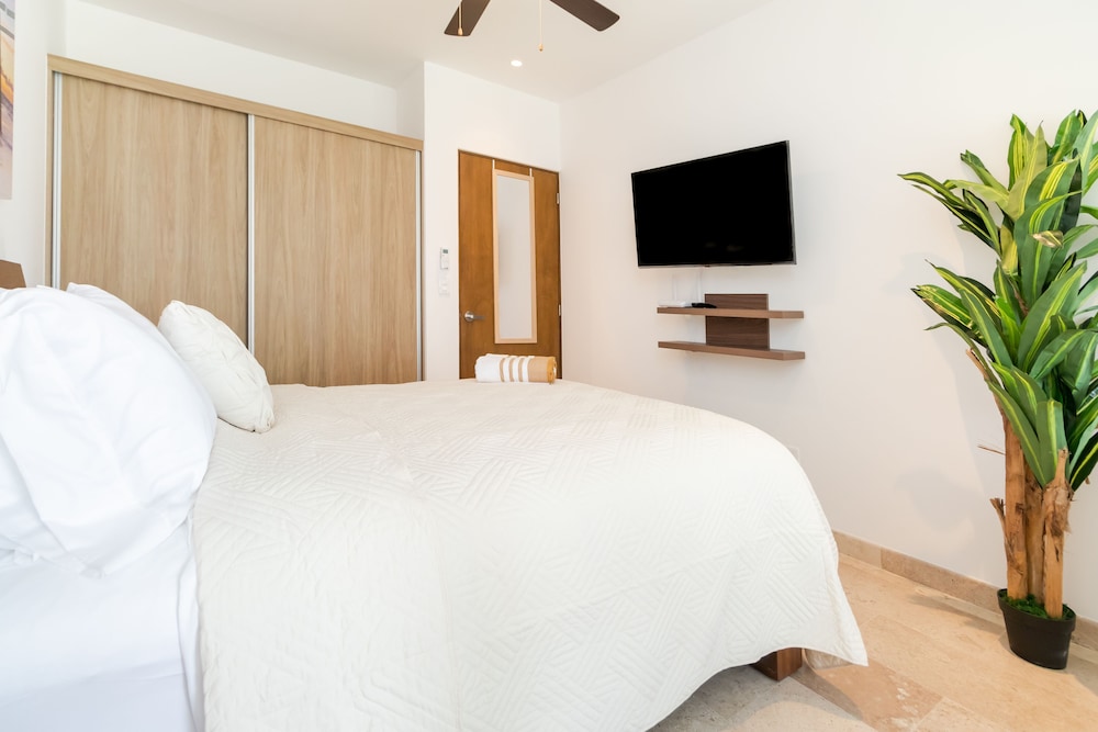 Ipana By Riviera Rentals view 5