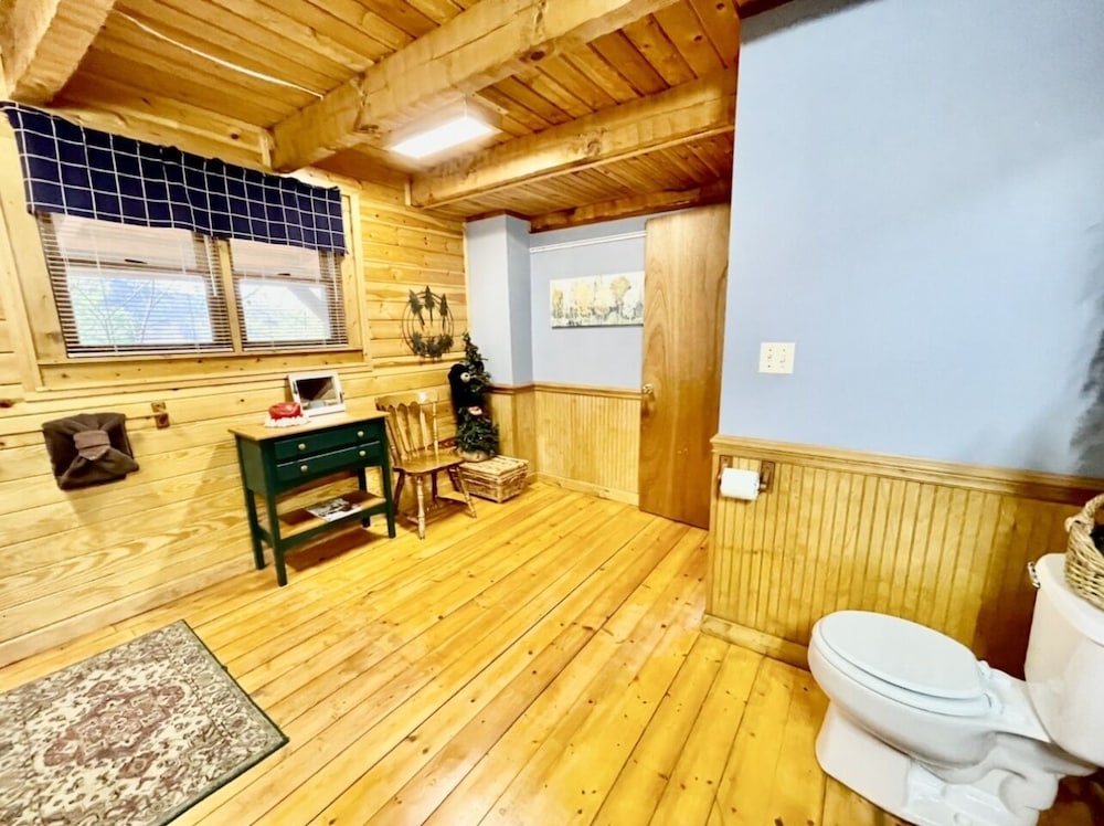 Olde Tyme Way Cabins 3526