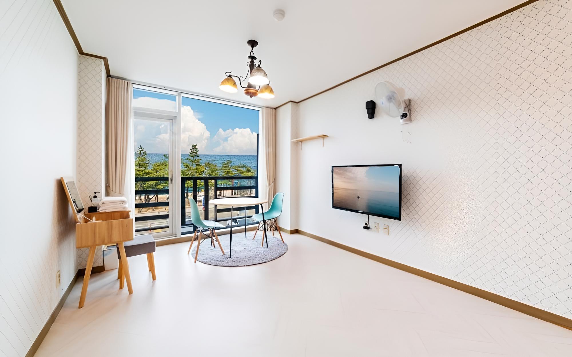 Gangneung Big Island Pension view 4