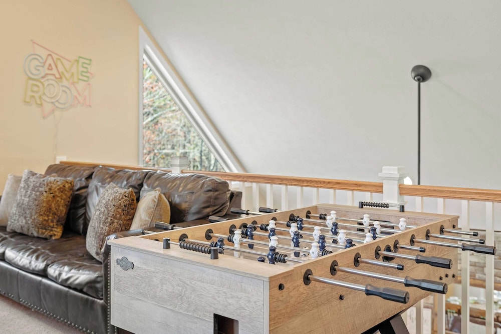 Stephen Way by Avantstay Hot Tub + Game Room Albrightsville