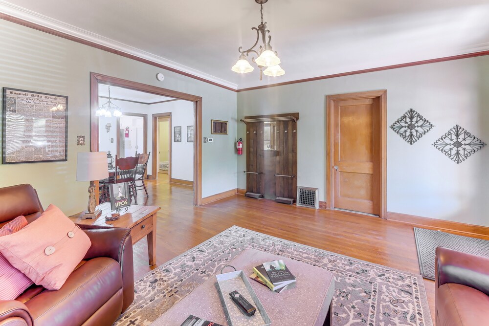 Walk to Main Street: Charming Roswell Home!