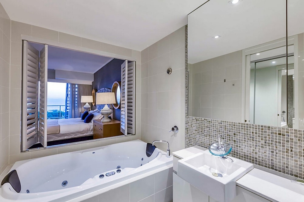Luxury Apartments on Bells Boulevard