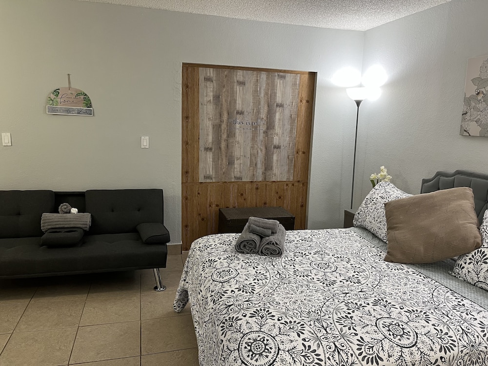 Amazing & cozy Duplex near Zoo Miami