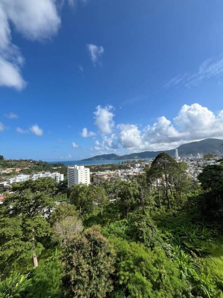 Hill Bay Suites