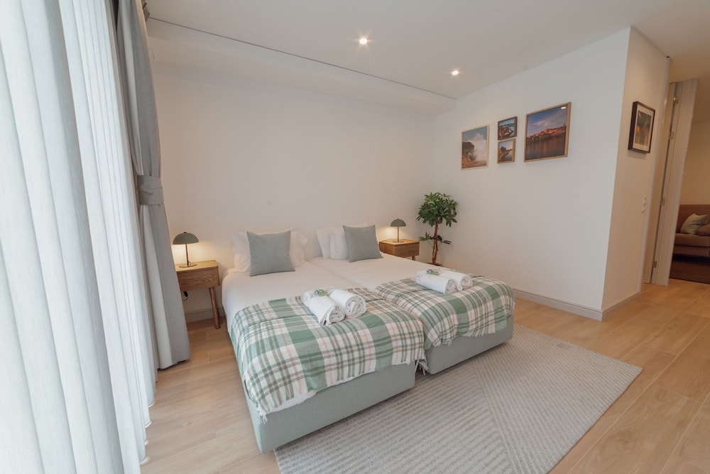 Heart OF Porto Apartment G by Vacationy