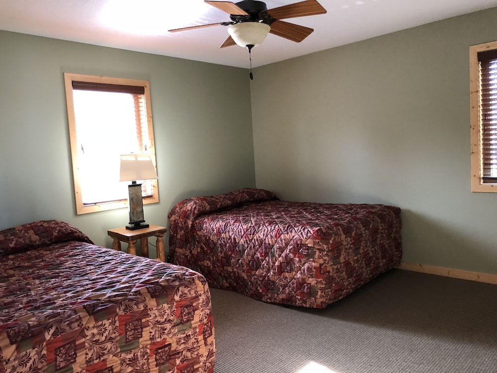 Sportsman's Lodge