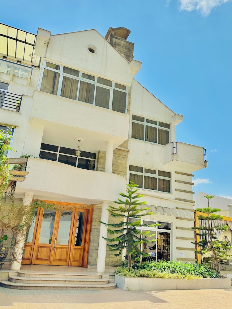 Social House Boutique Hotel
