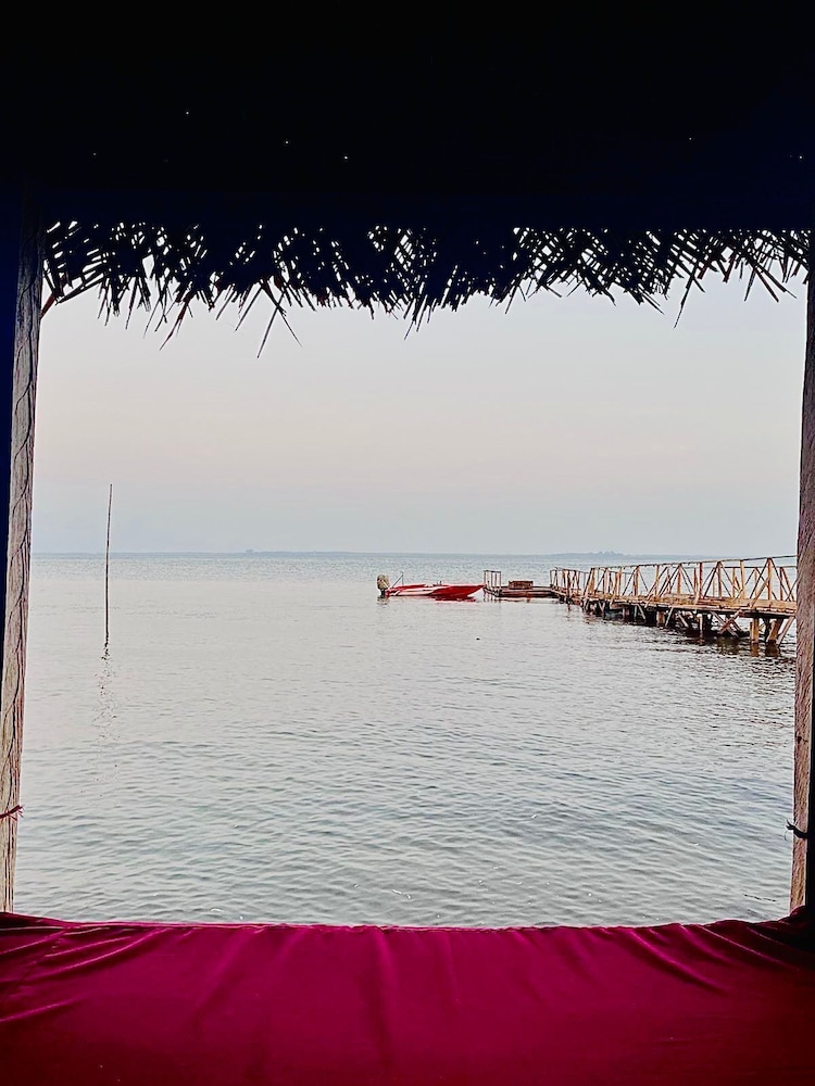 B. Home Resort and Spa