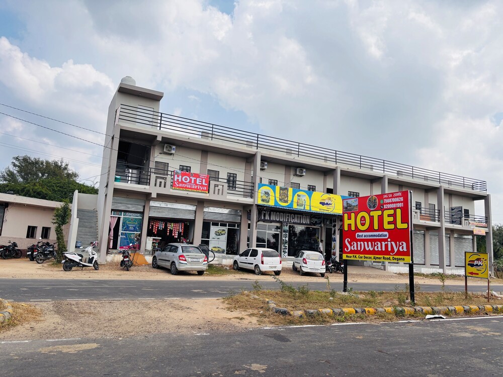 Sanwariya hotel