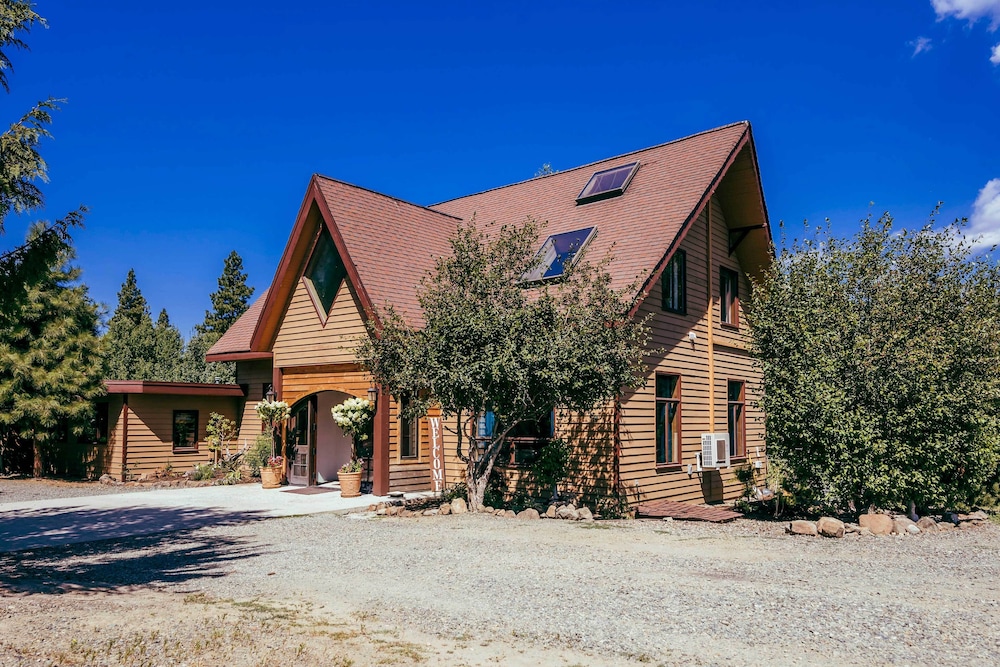 'big House Lodge' - Cle Elum Retreat on 8 Acres! - Property Image 24