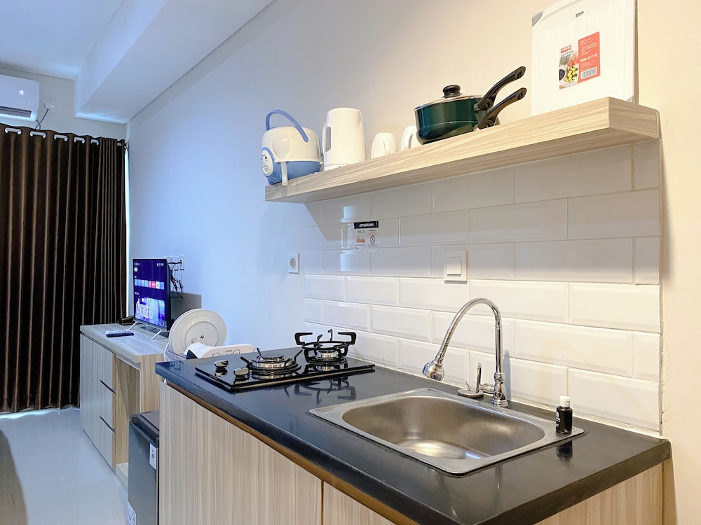 Good Choice And Cozy Studio At Tamansari Iswara Apartment
