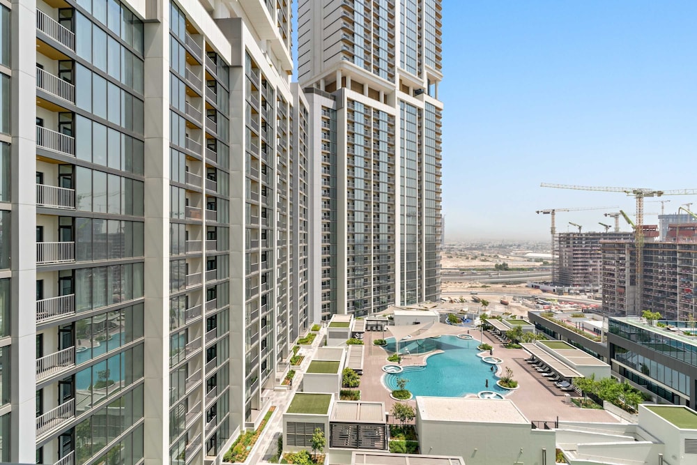 Modern 1BR in The Crest With Pool and gym