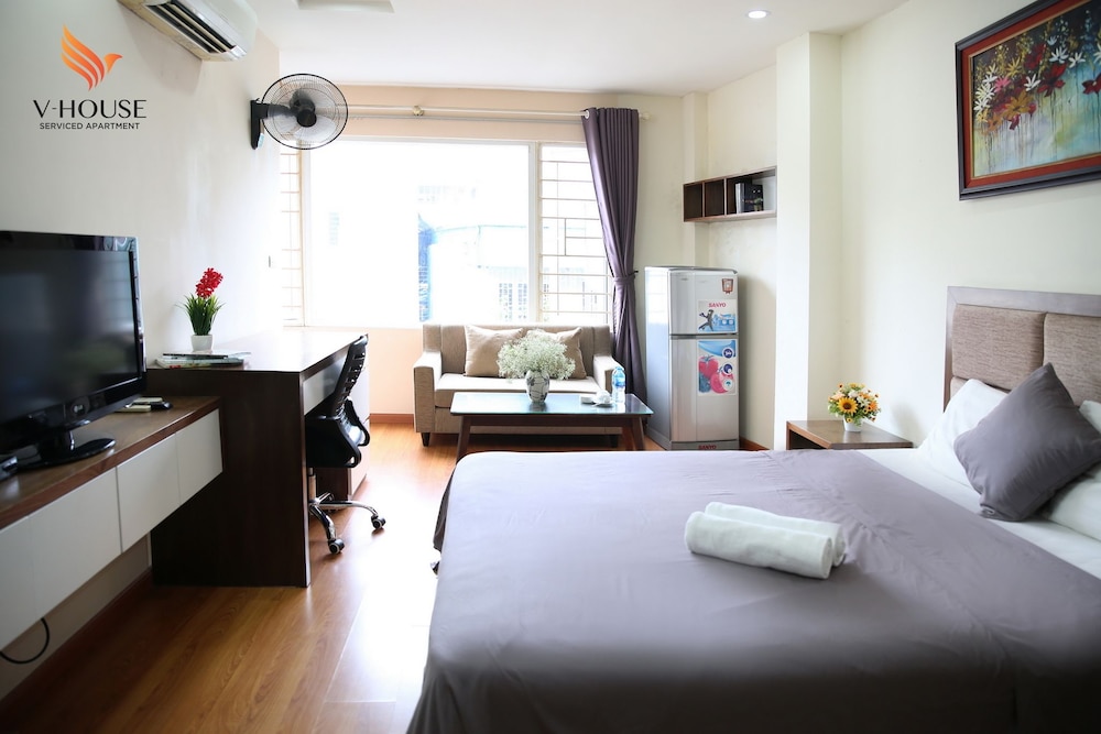 V House 1 Serviced Apartment