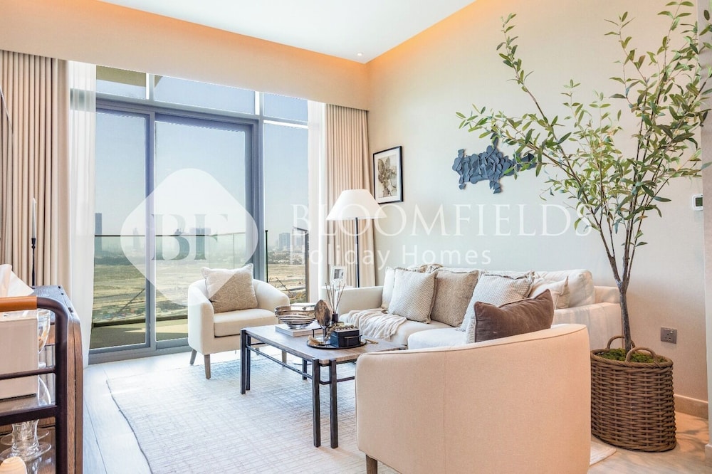 Bloomfields 1BR Azizi Farhad Burj View