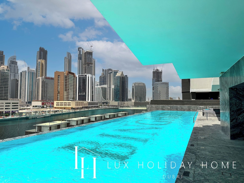 LUX The Modern Binghatti Canal Suite 3