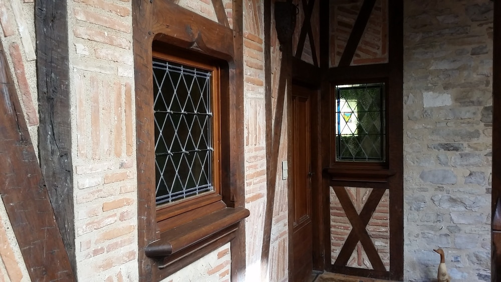Maison Bakea