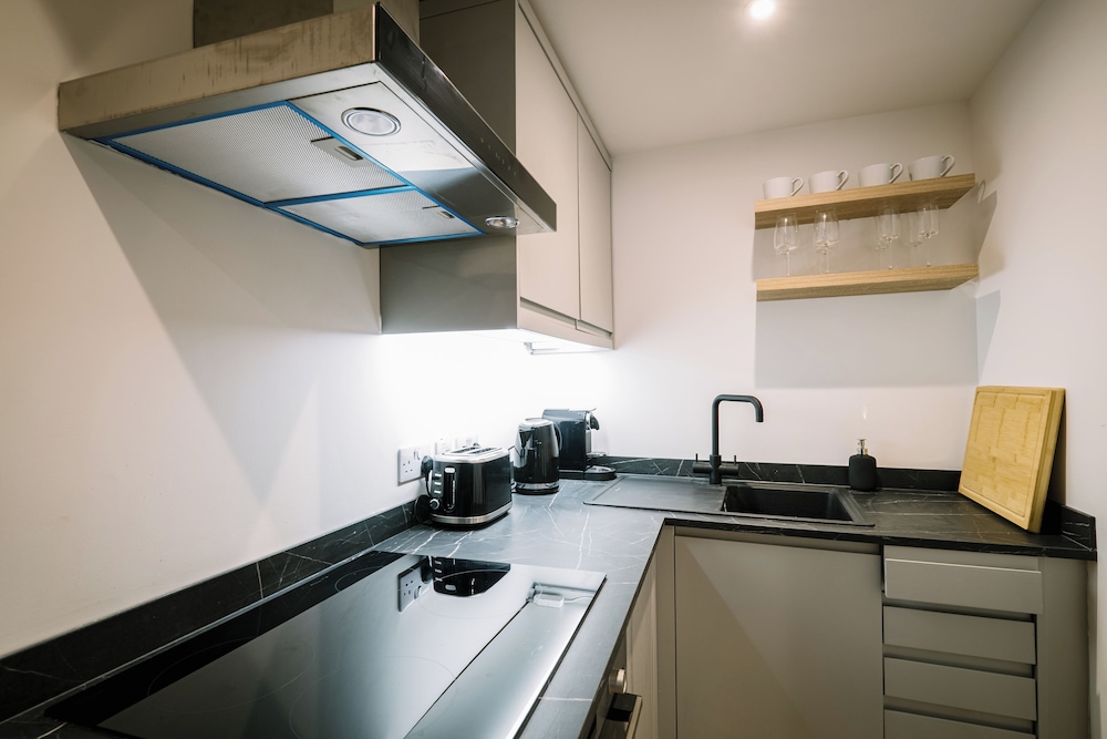 Sun St Apartment 2