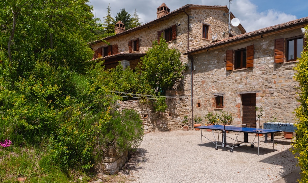 Family Friendly Accommodation in Umbria view 5