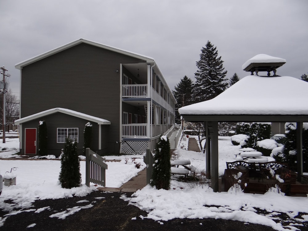 Edelweiss Lodge