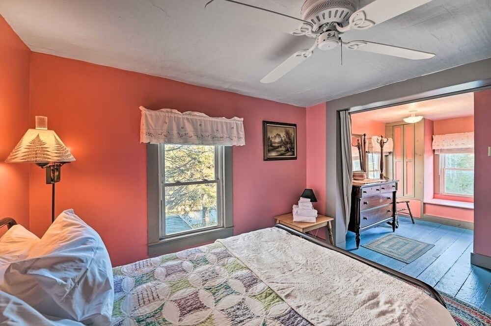 10 Mi To Gore Mountain: Home In Adirondack Park 5 Bedroom Home