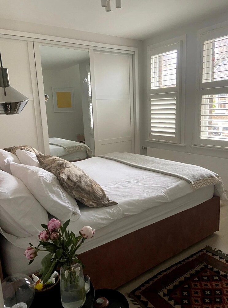 Townhouse by Notting Hill - Sleeps5/petsok/tv/wifi