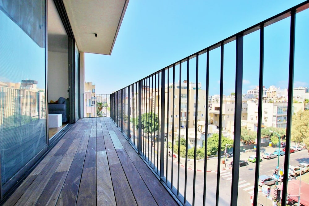 Hilton Beach new Spectacular 2BR Terrace