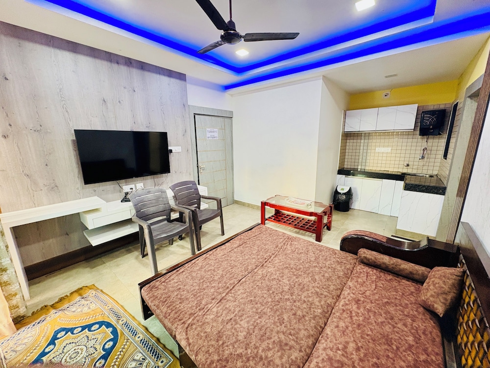 Hotel Bay premium Puri