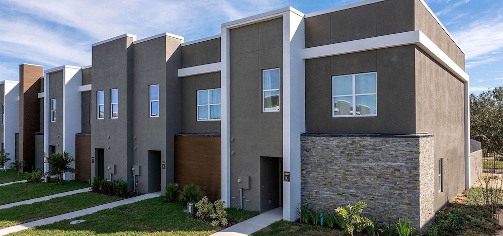 Luxury Villas Collection - Near Parks & Shopping