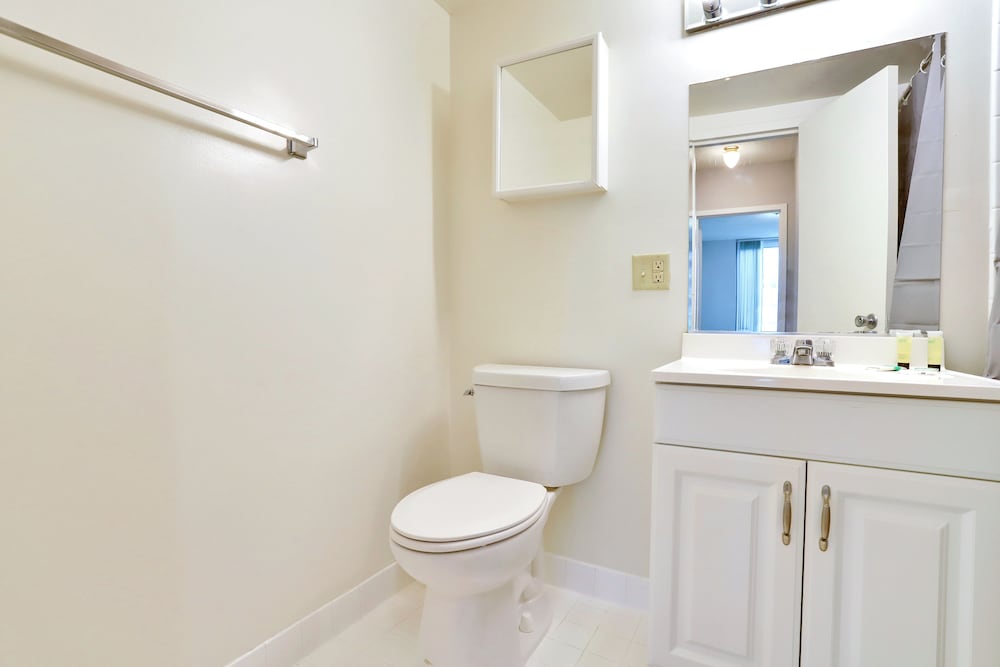 Immerse Yourself in This Beatiful Apt
