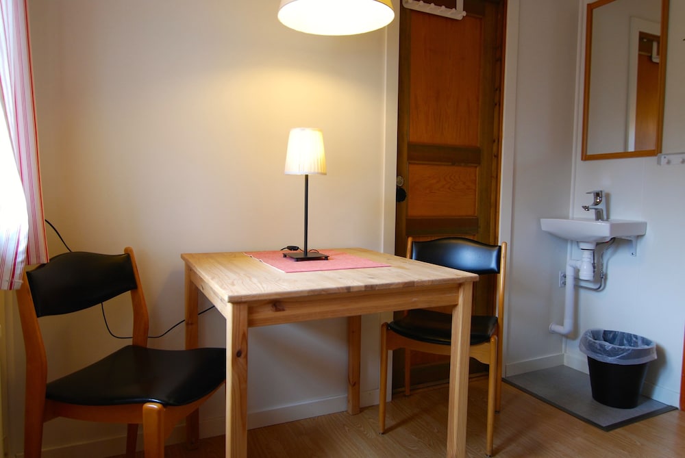 Photo 9