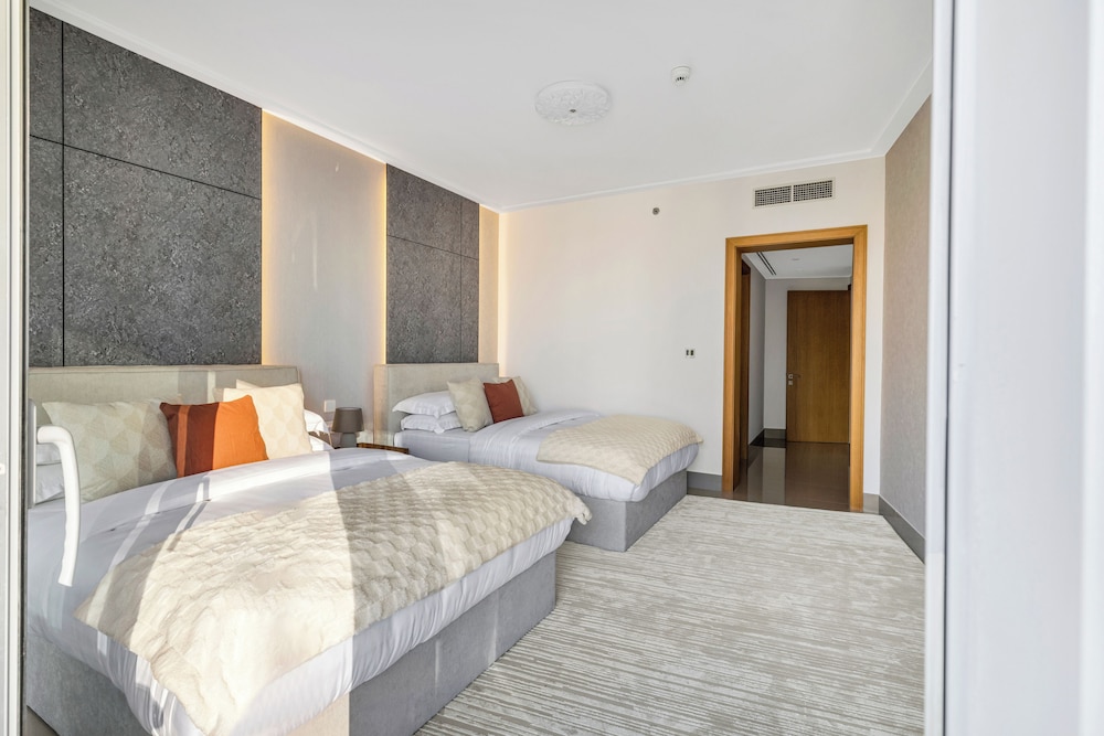Roomszy Residences - Opera Grand