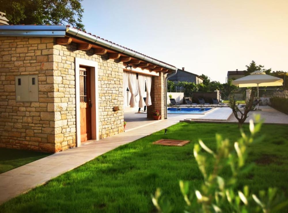 Villa Prestige Azinetti With Pool