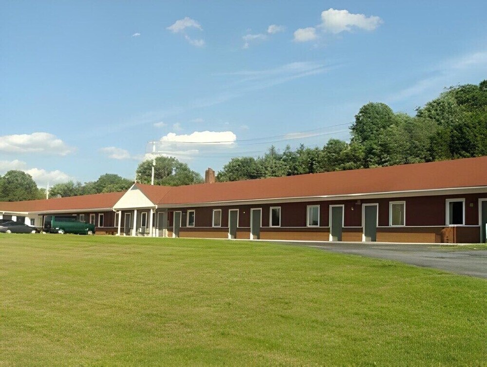 Budget Inn