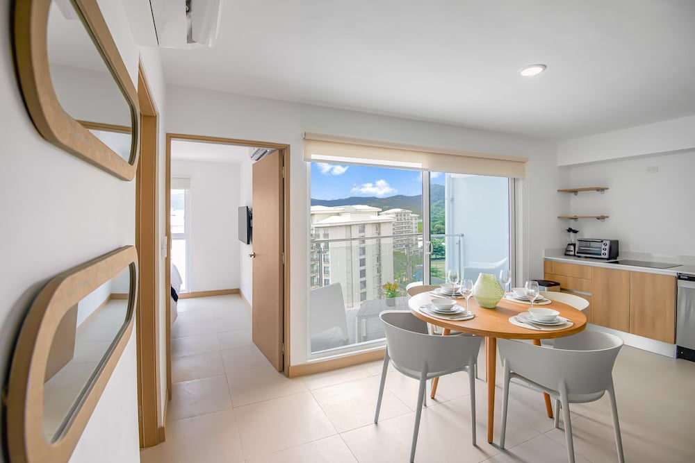 Upstay - New Condo in Jaco - 5 Mins From Beach