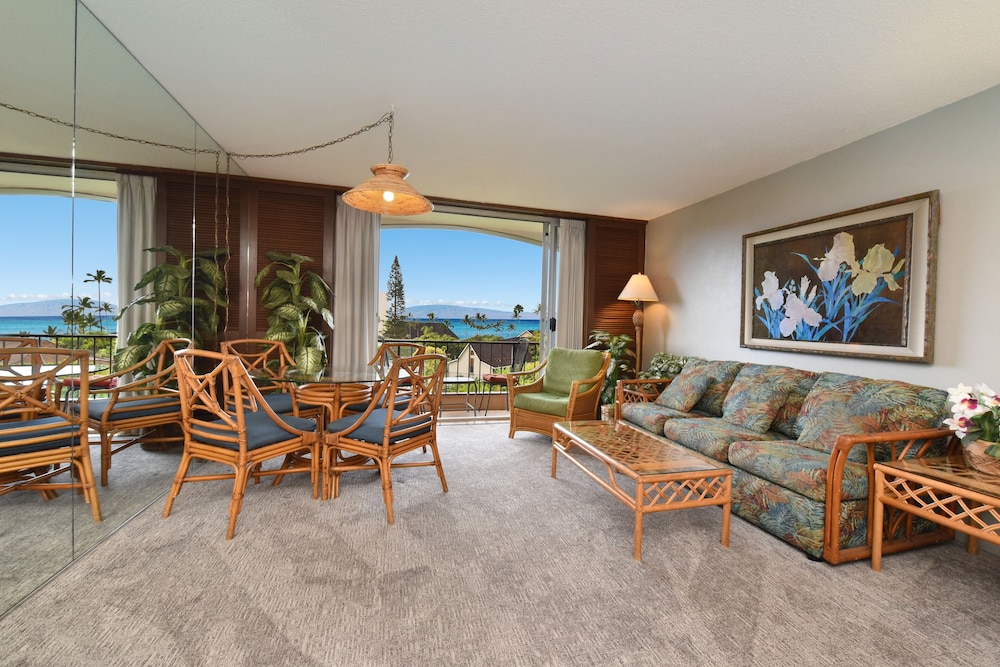 Maui Kaanapali S #a517 Studio Bedroom Condo by RedAwning