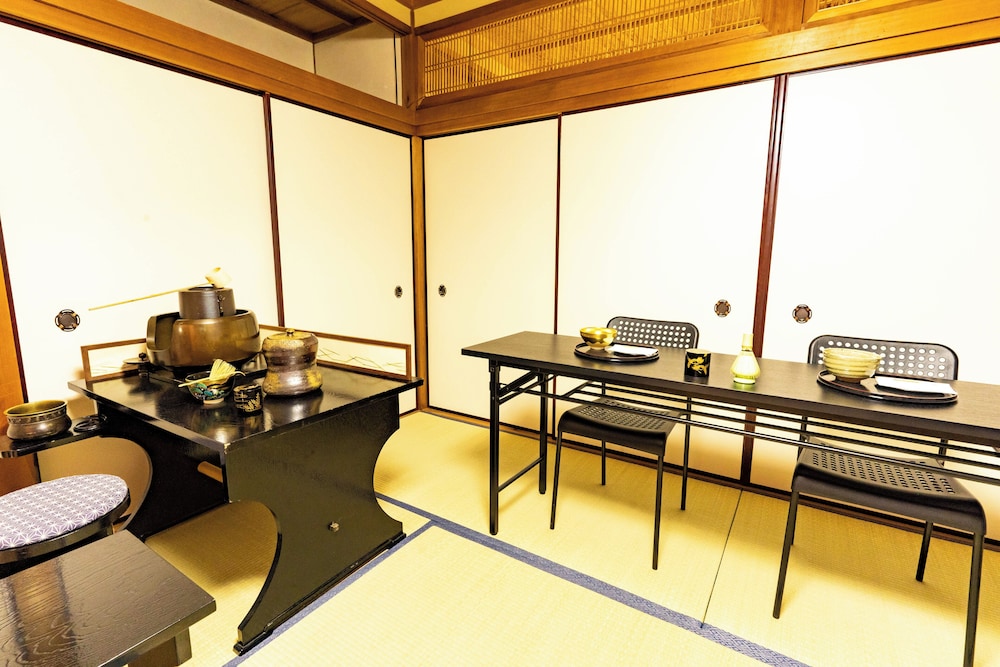 Koyasan Gokuraku Stay