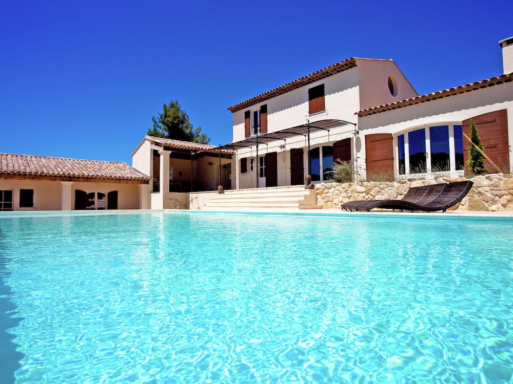 Luxury Villa in Provence With a Private Pool